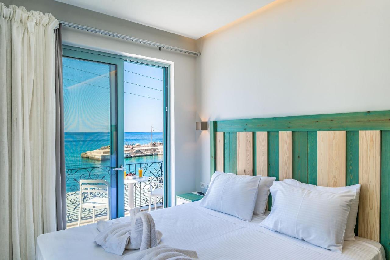Samaria By The Sea Aparthotel Khora Sfakion Exterior photo