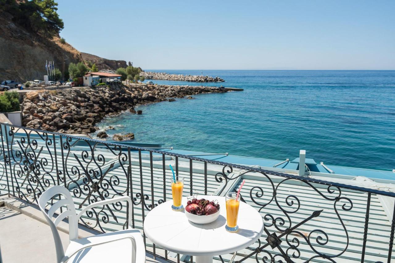 Samaria By The Sea Aparthotel Khora Sfakion Exterior photo
