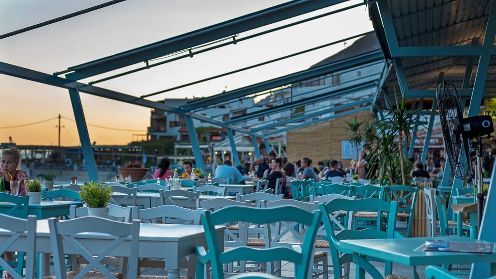 Samaria By The Sea Aparthotel Khora Sfakion Exterior photo
