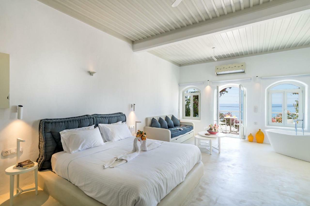 Samaria By The Sea Aparthotel Khora Sfakion Exterior photo